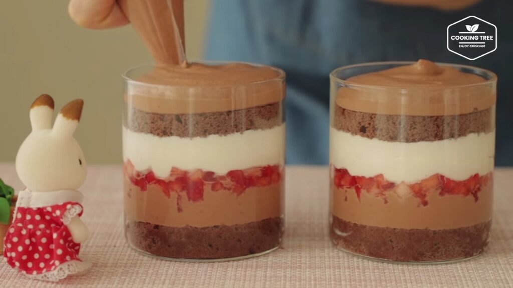 Strawberry Chocolate Bottle cake Recipe