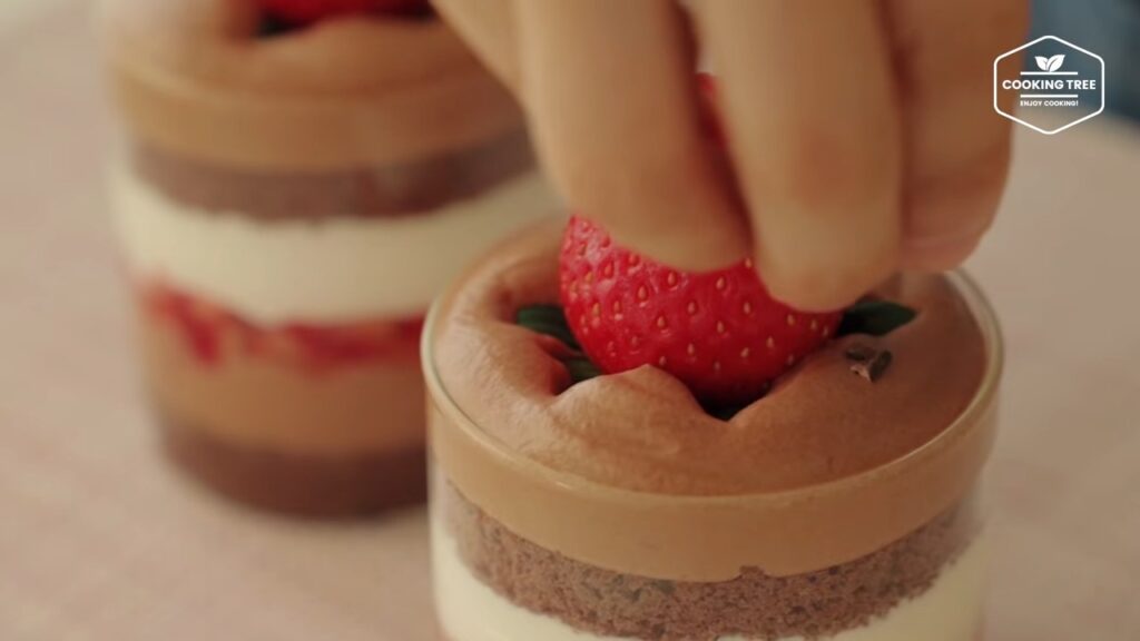Strawberry Chocolate Bottle cake Recipe