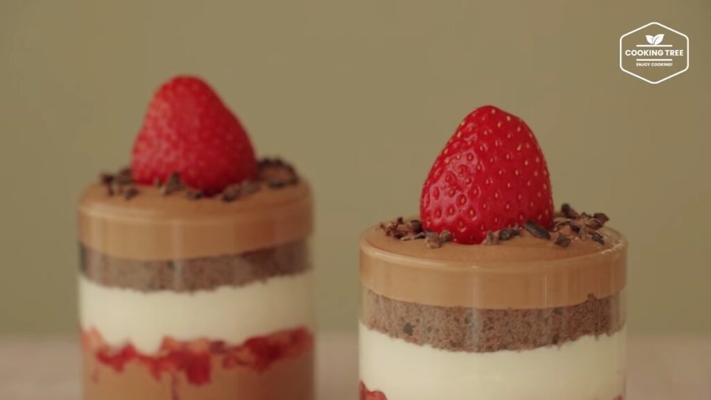 Strawberry Chocolate Bottle cake Recipe