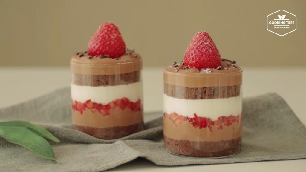 Strawberry Chocolate Bottle cake Recipe
