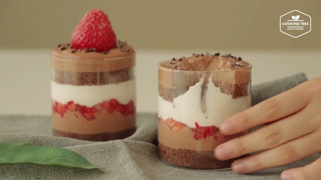 Strawberry Chocolate Bottle cake Recipe