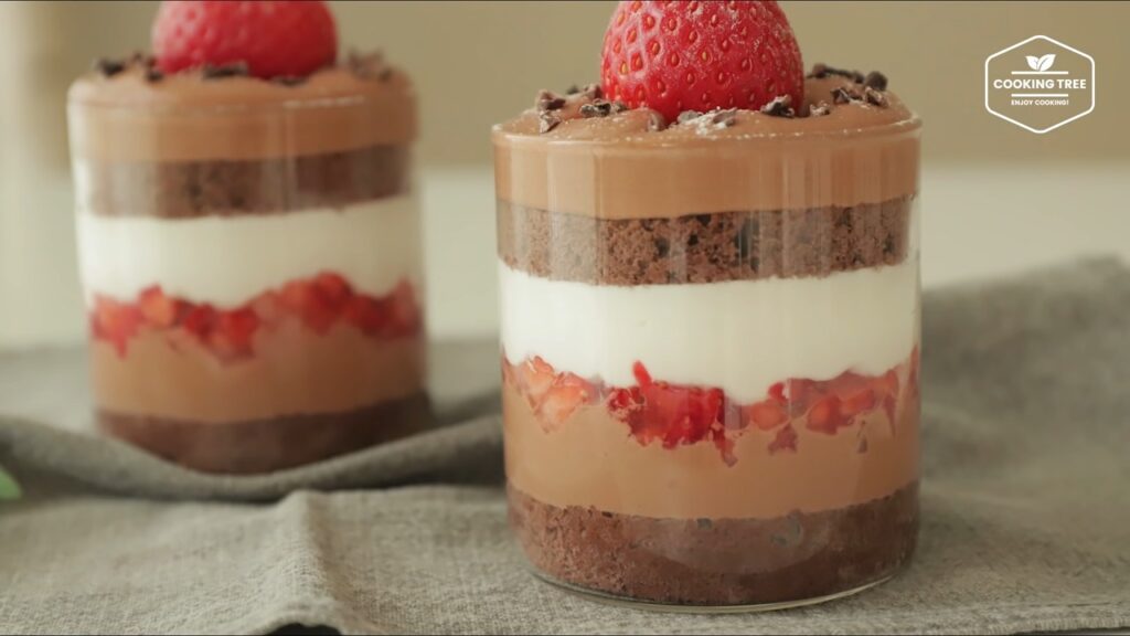 Strawberry Chocolate Bottle cake Recipe