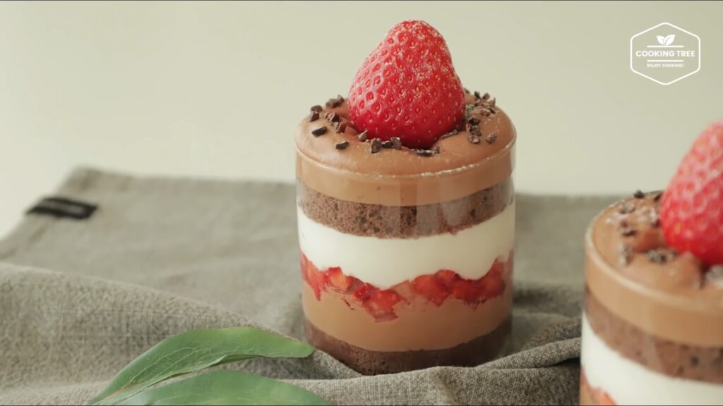 Strawberry Chocolate Bottle cake Recipe