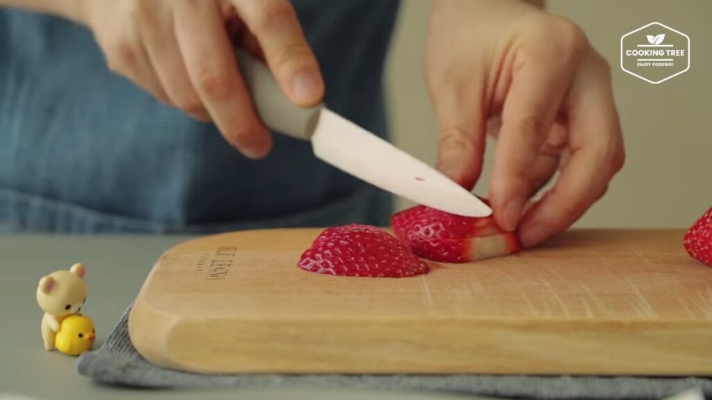 Strawberry Chocolate Cake Recipe