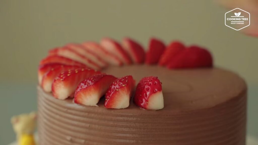 Strawberry Chocolate Cake Recipe