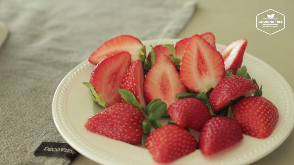 Strawberry cake Recipe Cooking tree