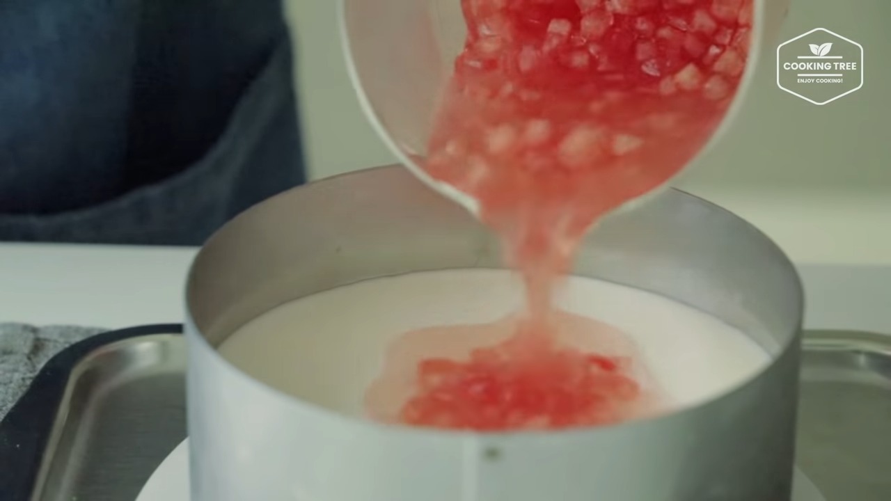 Watermelon jelly cake Recipe