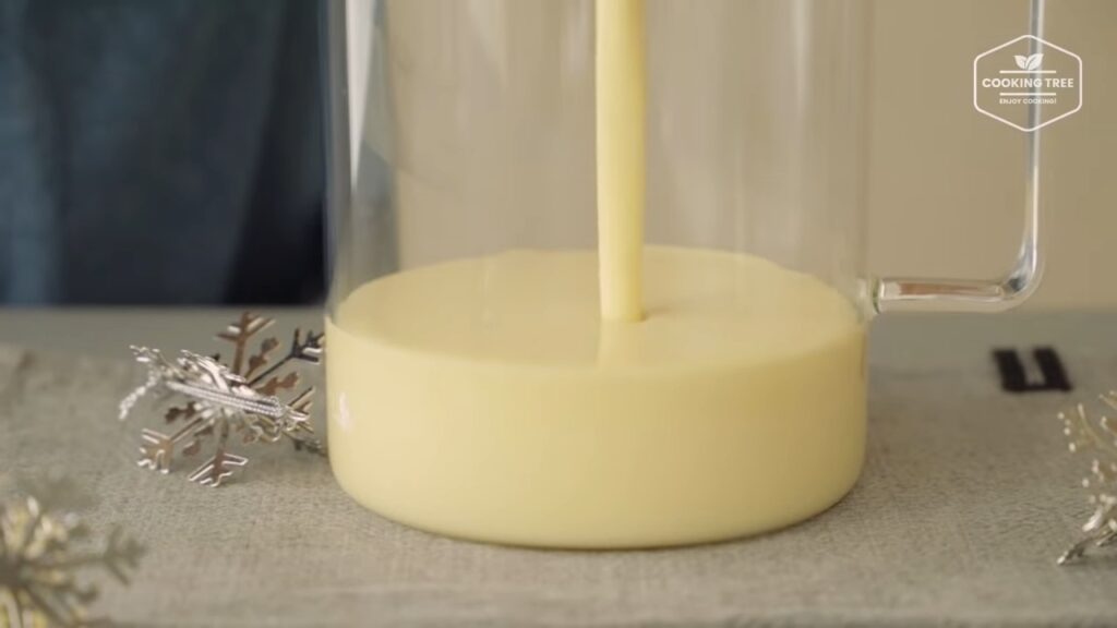 White Chocolate Crepe Cake Recipe