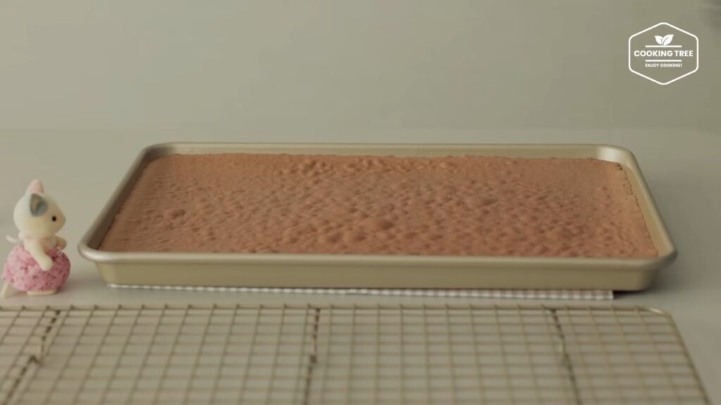 Delicious Cake Sheet Strawberry Chocolate Cake Recipe