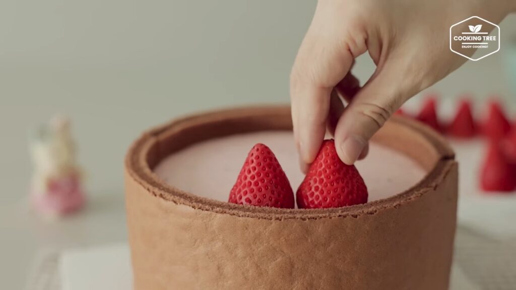 Delicious Cake Sheet Strawberry Chocolate Cake Recipe