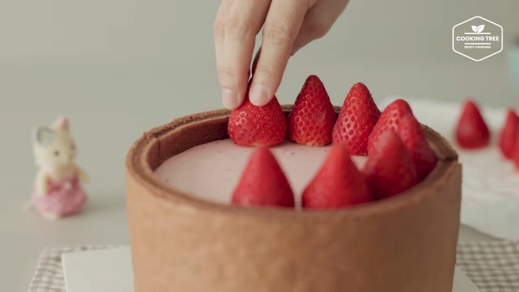 Delicious Cake Sheet Strawberry Chocolate Cake Recipe