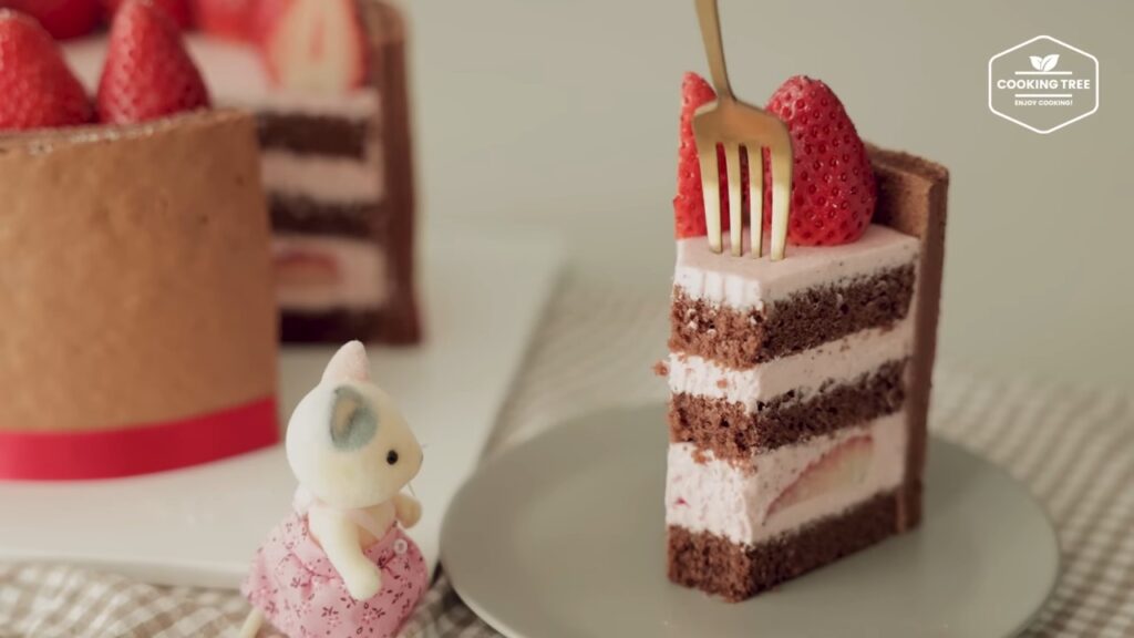Delicious Cake Sheet Strawberry Chocolate Cake Recipe