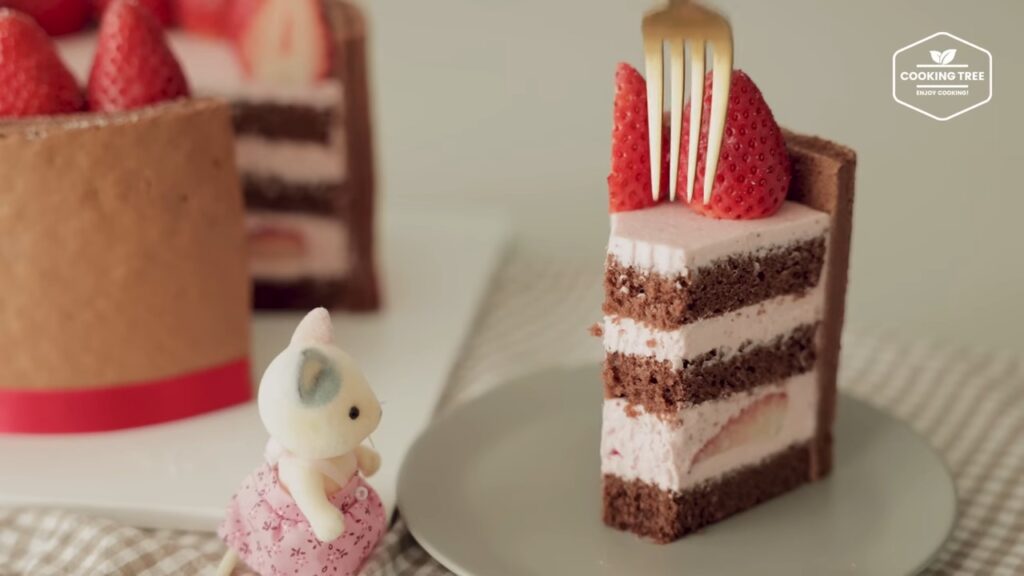 Delicious Cake Sheet Strawberry Chocolate Cake Recipe