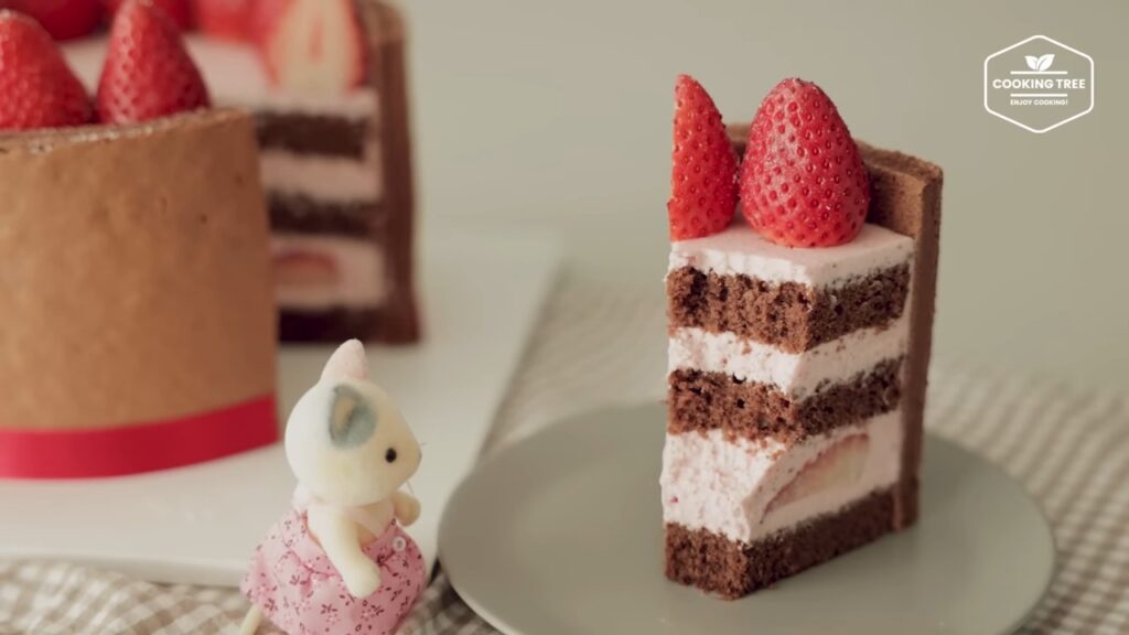 Delicious Cake Sheet Strawberry Chocolate Cake Recipe