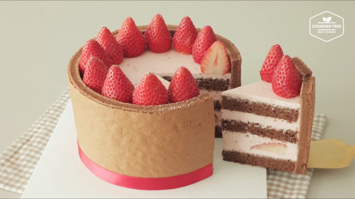 Delicious Cake Sheet Strawberry Chocolate Cake Recipe