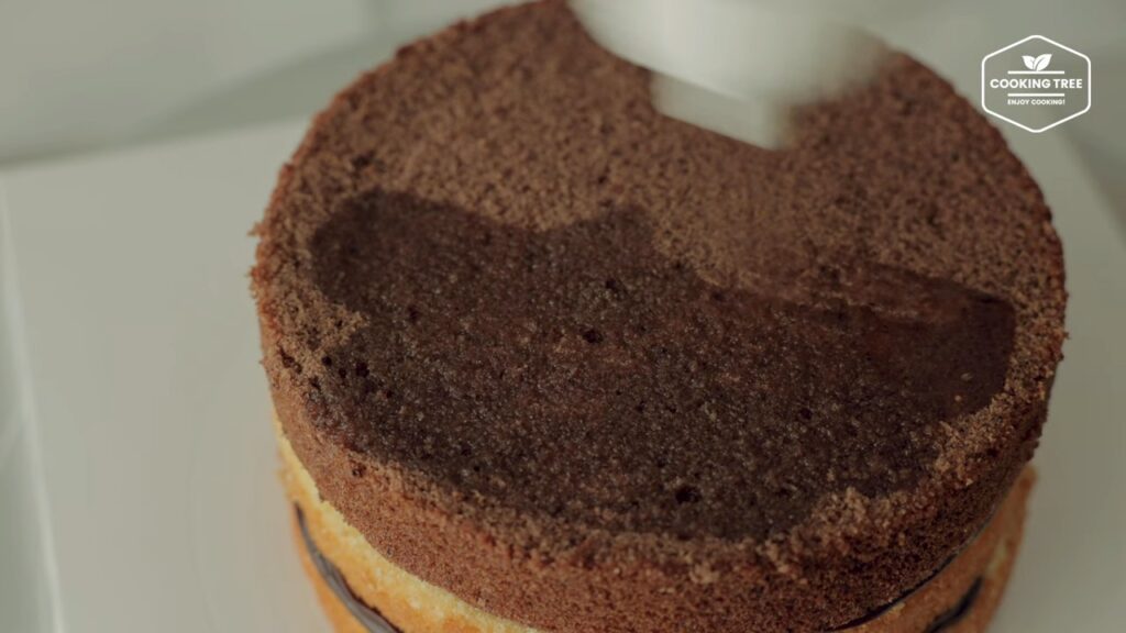 Easy Chocolate Ganache Cake Recipe