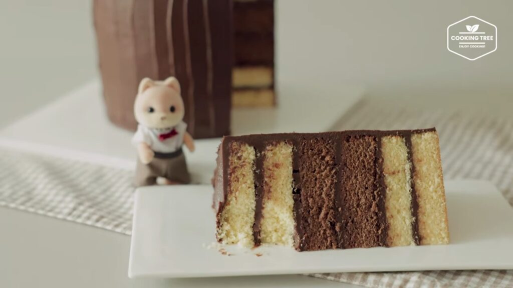 Easy Chocolate Ganache Cake Recipe