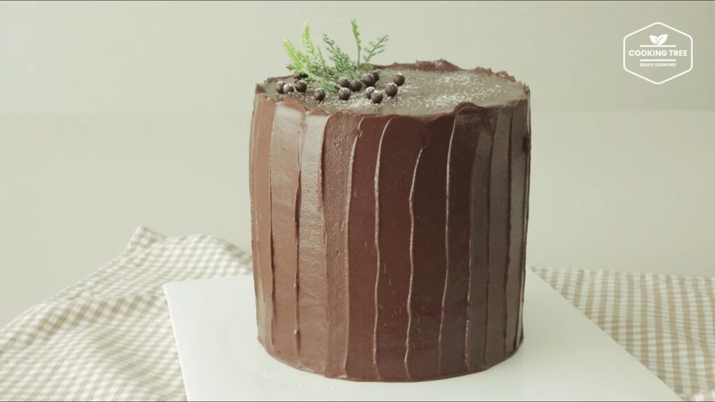 Easy Chocolate Ganache Cake Recipe