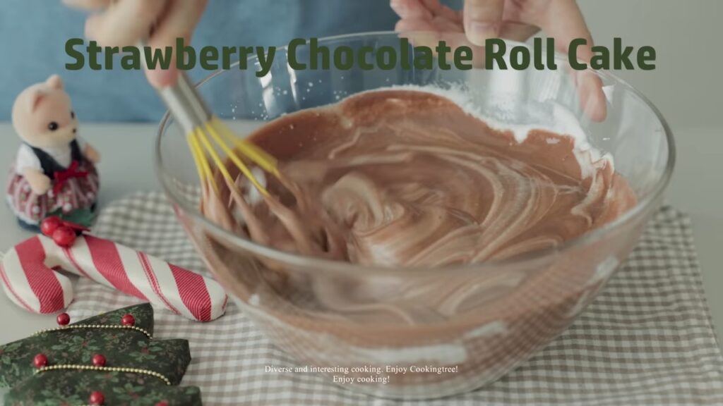 Christmas Strawberry Chocolate Roll Cake Recipe