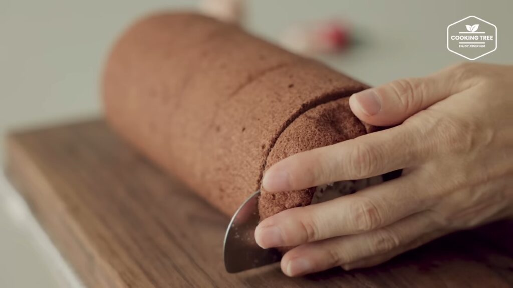 Christmas Strawberry Chocolate Roll Cake Recipe