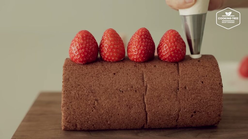 Christmas Strawberry Chocolate Roll Cake Recipe