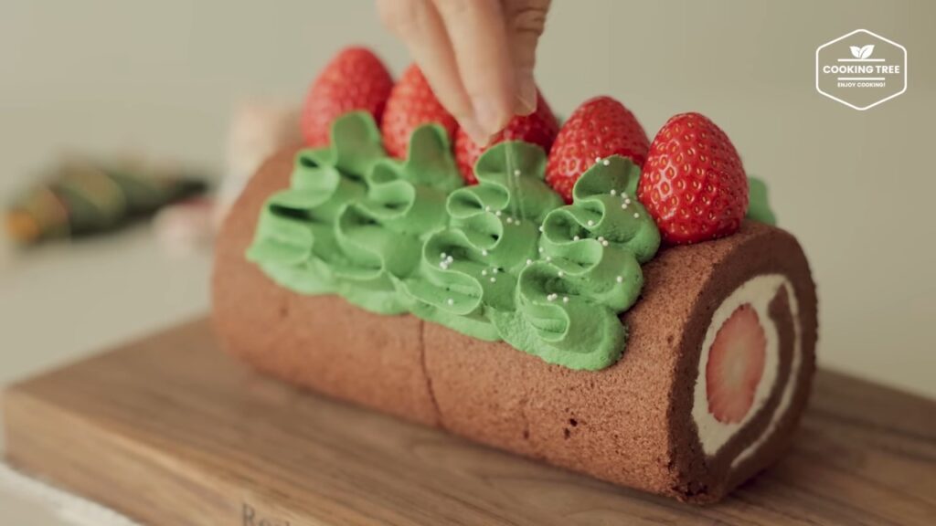 Christmas Strawberry Chocolate Roll Cake Recipe