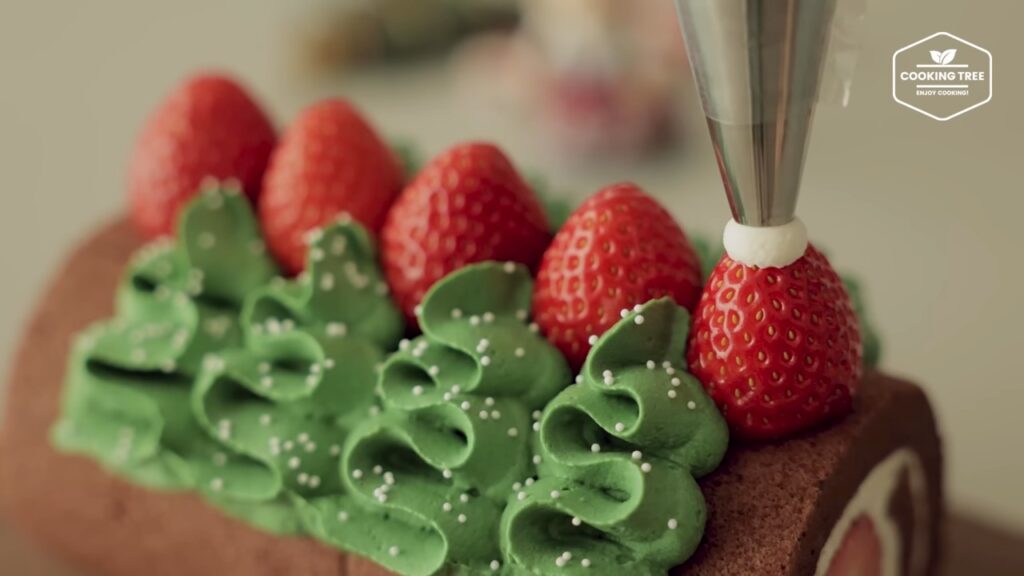 Christmas Strawberry Chocolate Roll Cake Recipe