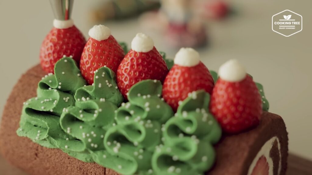 Christmas Strawberry Chocolate Roll Cake Recipe