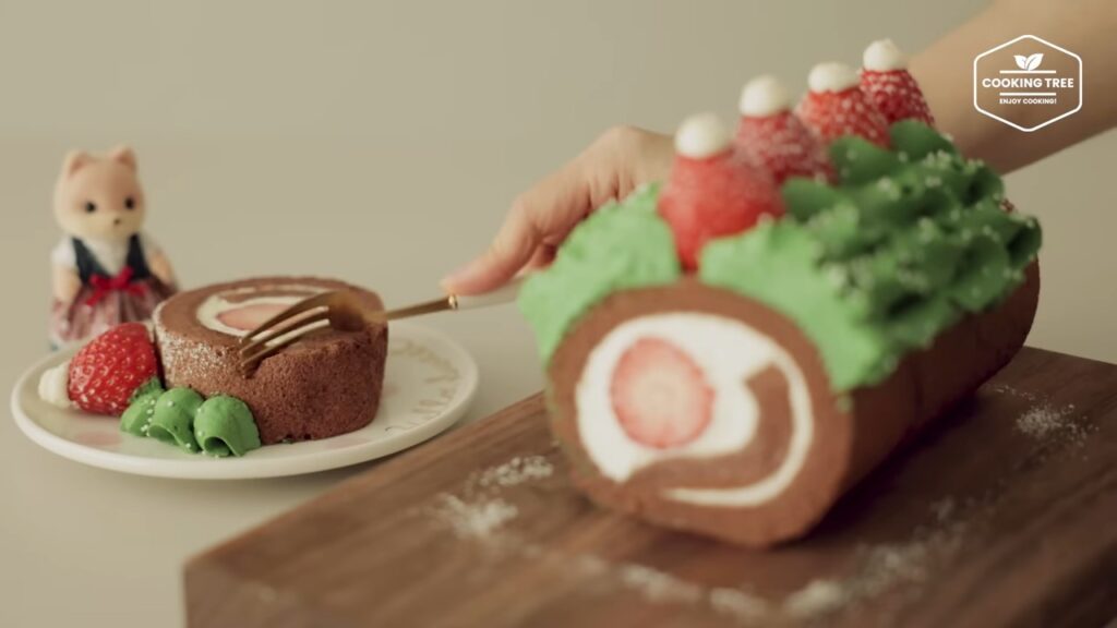 Christmas Strawberry Chocolate Roll Cake Recipe