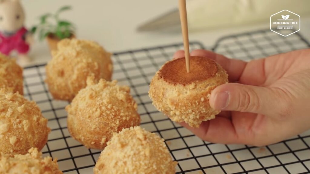 Crumble Cream puff Choux Recipe Cooking tree