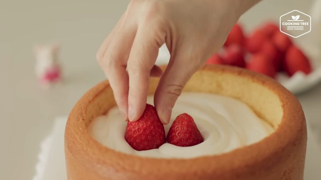 Strawberry Yogurt Mousse Cake Recipe