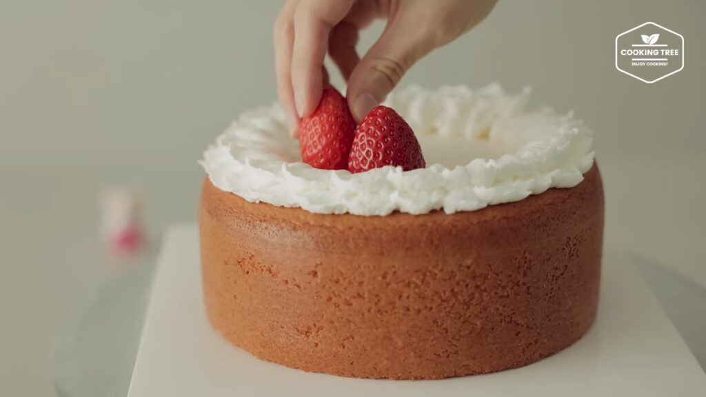 Strawberry Yogurt Mousse Cake Recipe