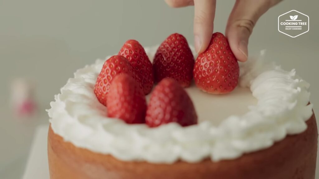 Strawberry Yogurt Mousse Cake Recipe