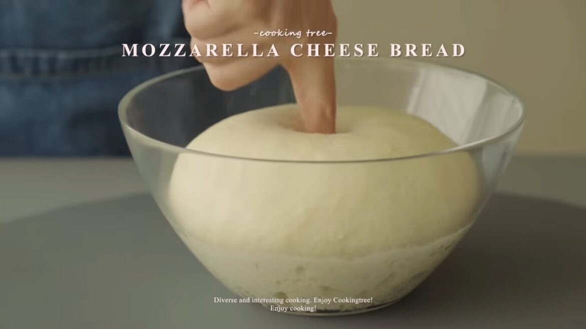 No Oven Fry Pan Mozzarella Cheese Bread Recipe
