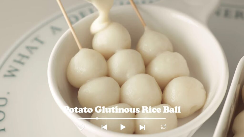 Rezept für Kartoffelklebreisbällchen (Dango). 6 크림에 퐁당 쫄깃쫄깃 감자 찹쌀볼 당고 만들기 Potato Glutinous Rice Ball Dango Recipe Cooking tree screenshot