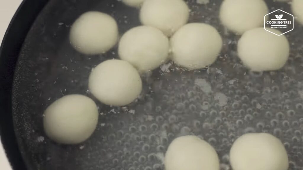 Rezept für Kartoffelklebreisbällchen (Dango). 26 크림에 퐁당 쫄깃쫄깃 감자 찹쌀볼 당고 만들기 Potato Glutinous Rice Ball Dango Recipe Cooking tree screenshot