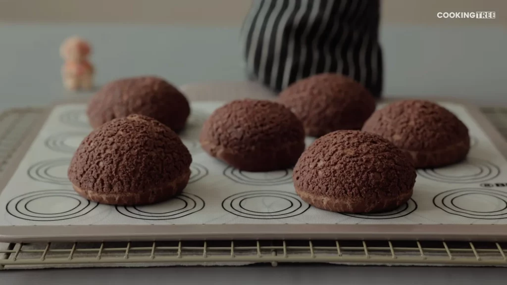 Dirty Choux Cream Puff