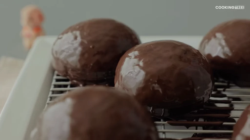 Dirty Choux Cream Puff