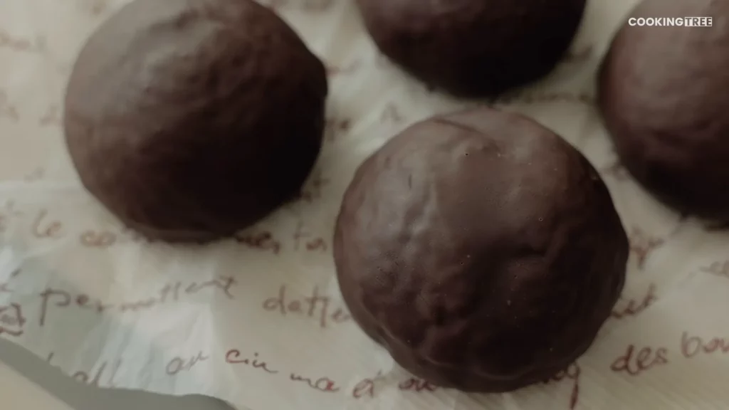 Dirty Choux Cream Puff