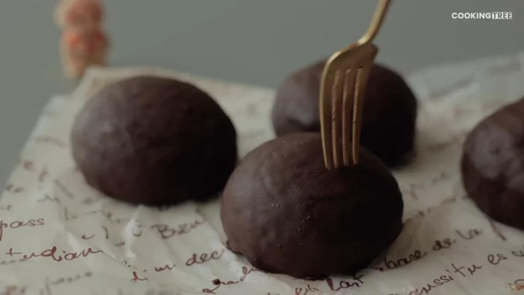 Dirty Choux Cream Puff