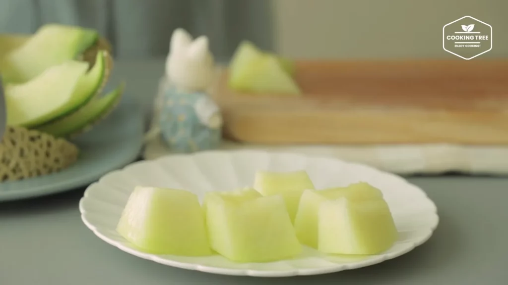 Melon Crepe Roll Cake Recipe