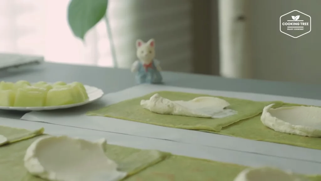 Melon Crepe Roll Cake Recipe