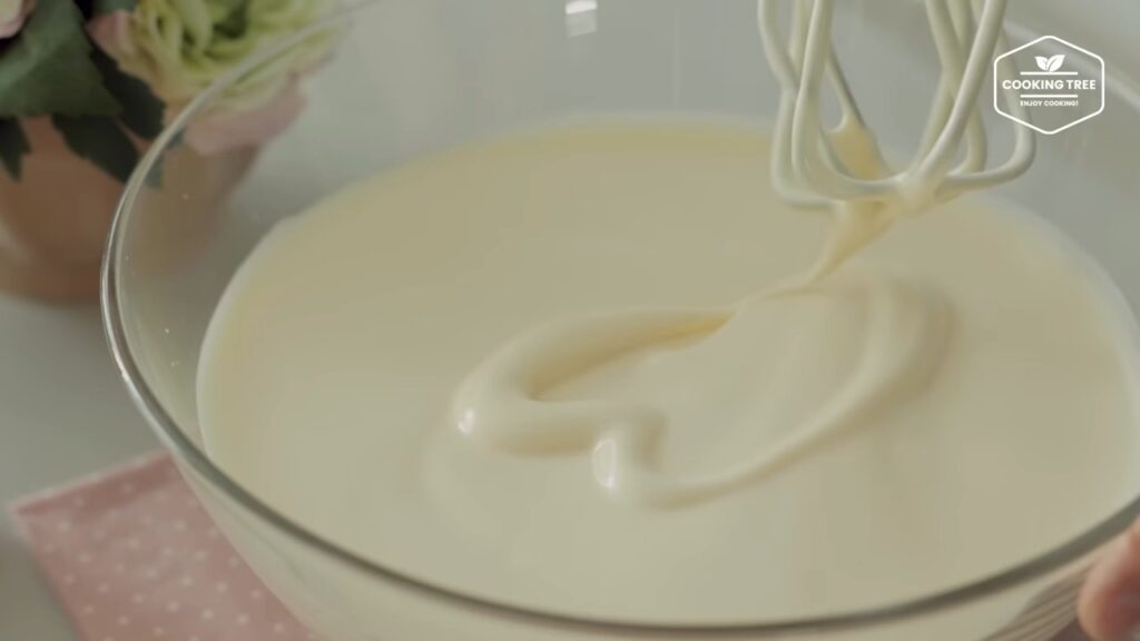 Pink Strawberry Cake Recipe