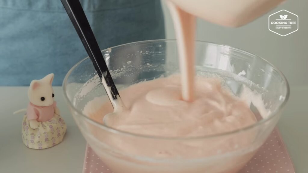 Pink Strawberry Cake Recipe