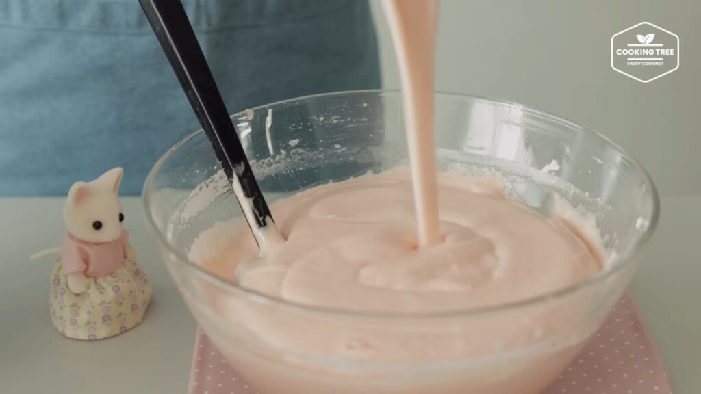 Pink Strawberry Cake Recipe