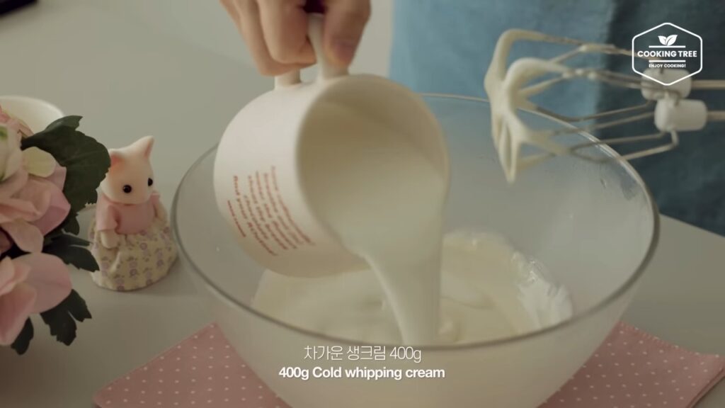 Pink Strawberry Cake Recipe