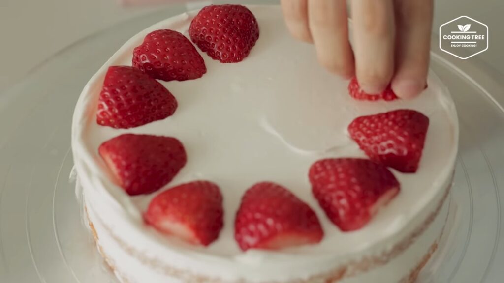 Pink Strawberry Cake Recipe