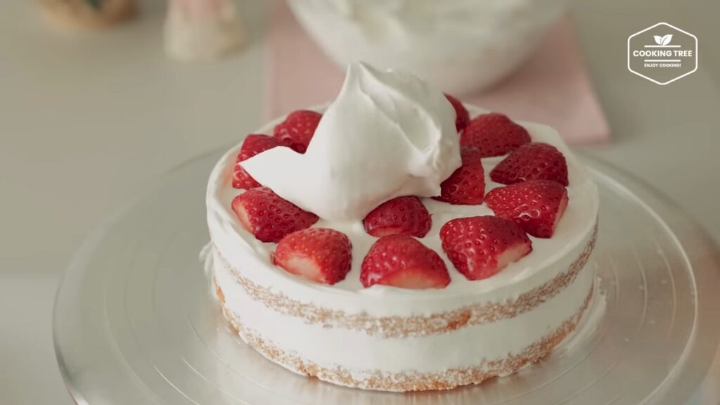 Pink Strawberry Cake Recipe