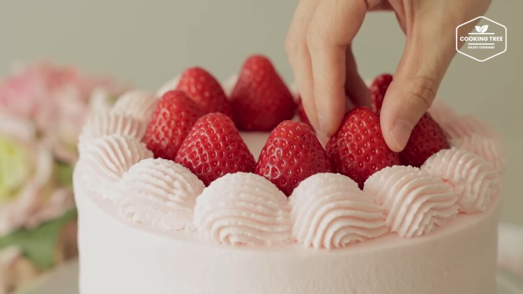 Pink Strawberry Cake Recipe