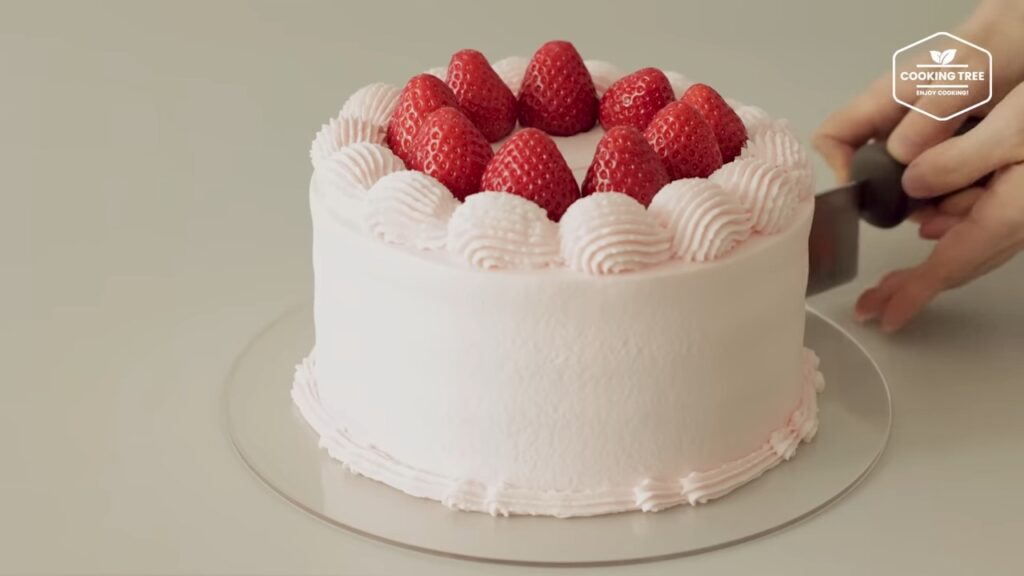Pink Strawberry Cake Recipe